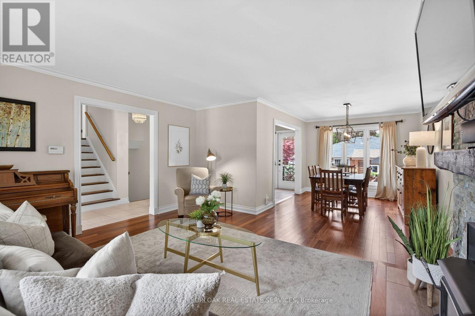 27 Shortland Crescent, Toronto, Ontario  M9R 2T2 - Photo 7 - W13161898