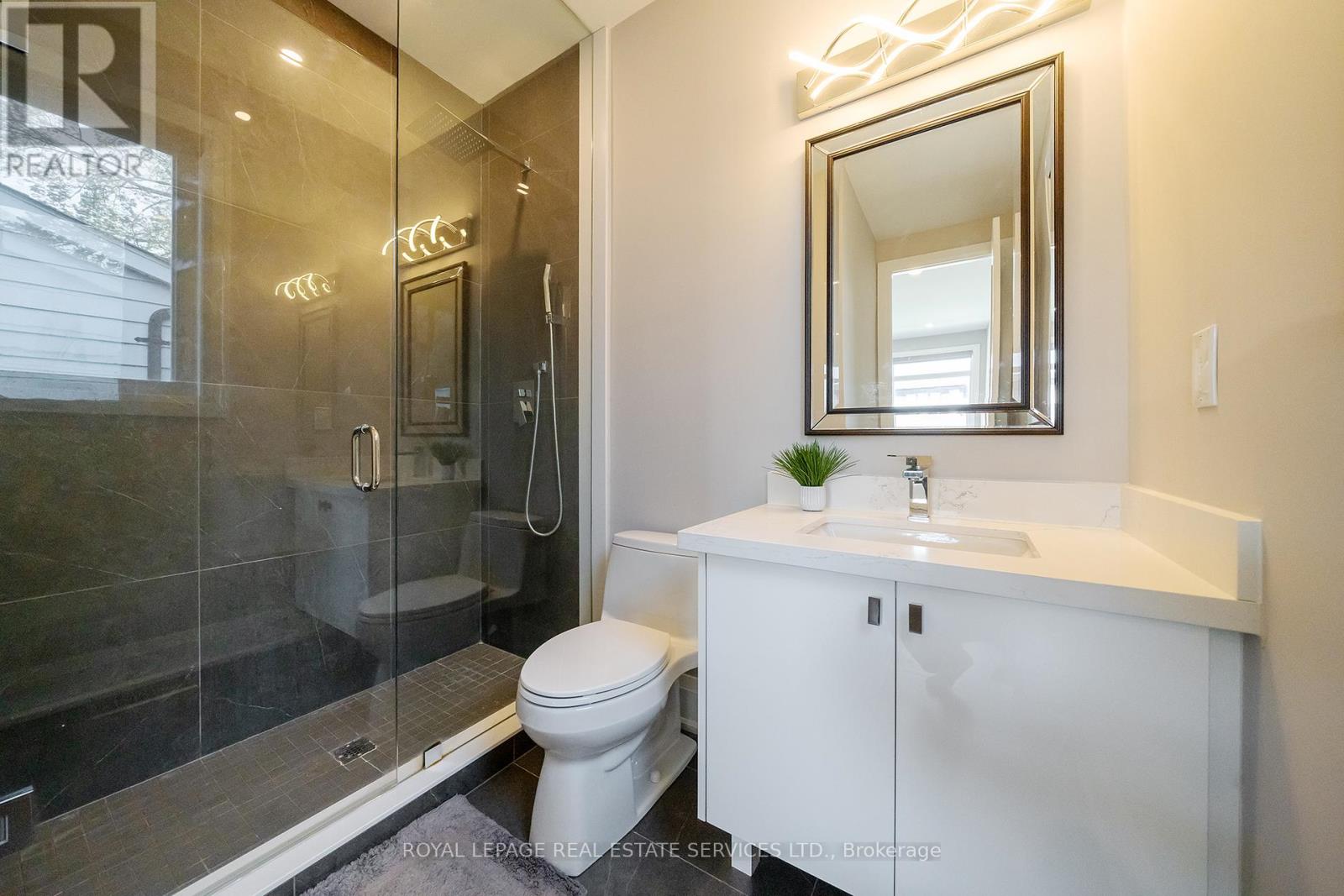 25-A Tecumseth Avenue, Mississauga, Ontario  L5G 1K5 - Photo 29 - W13161950