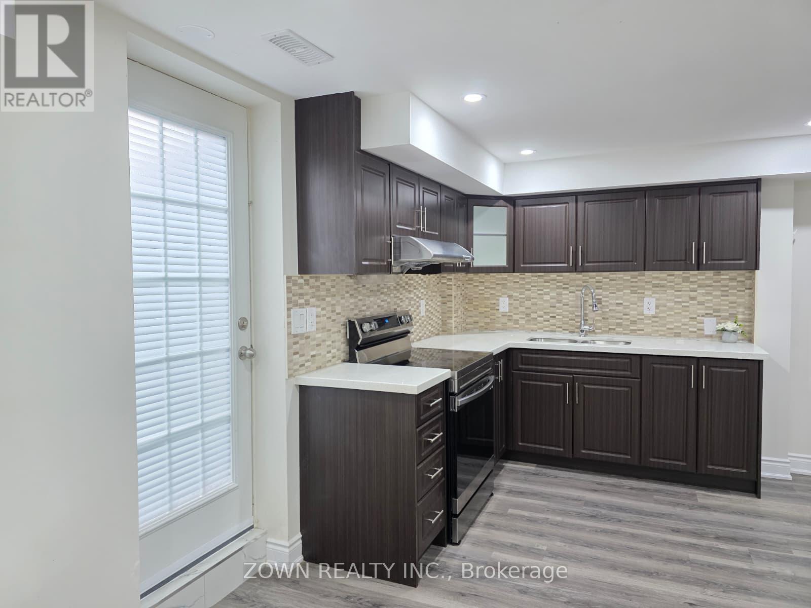 Lower - 47 Niceview Drive, Brampton, Ontario  L6R 0M9 - Photo 6 - W13161982