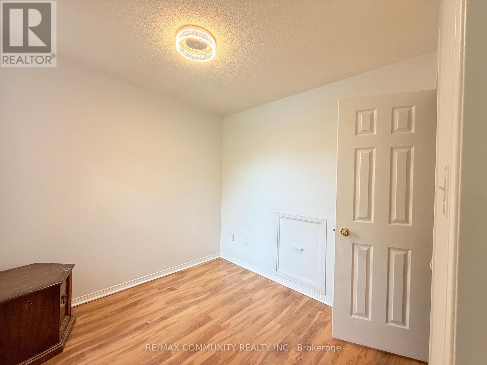 78 Shady Pine Circle S, Brampton, Ontario  L6R 1K3 - Photo 11 - W13162012