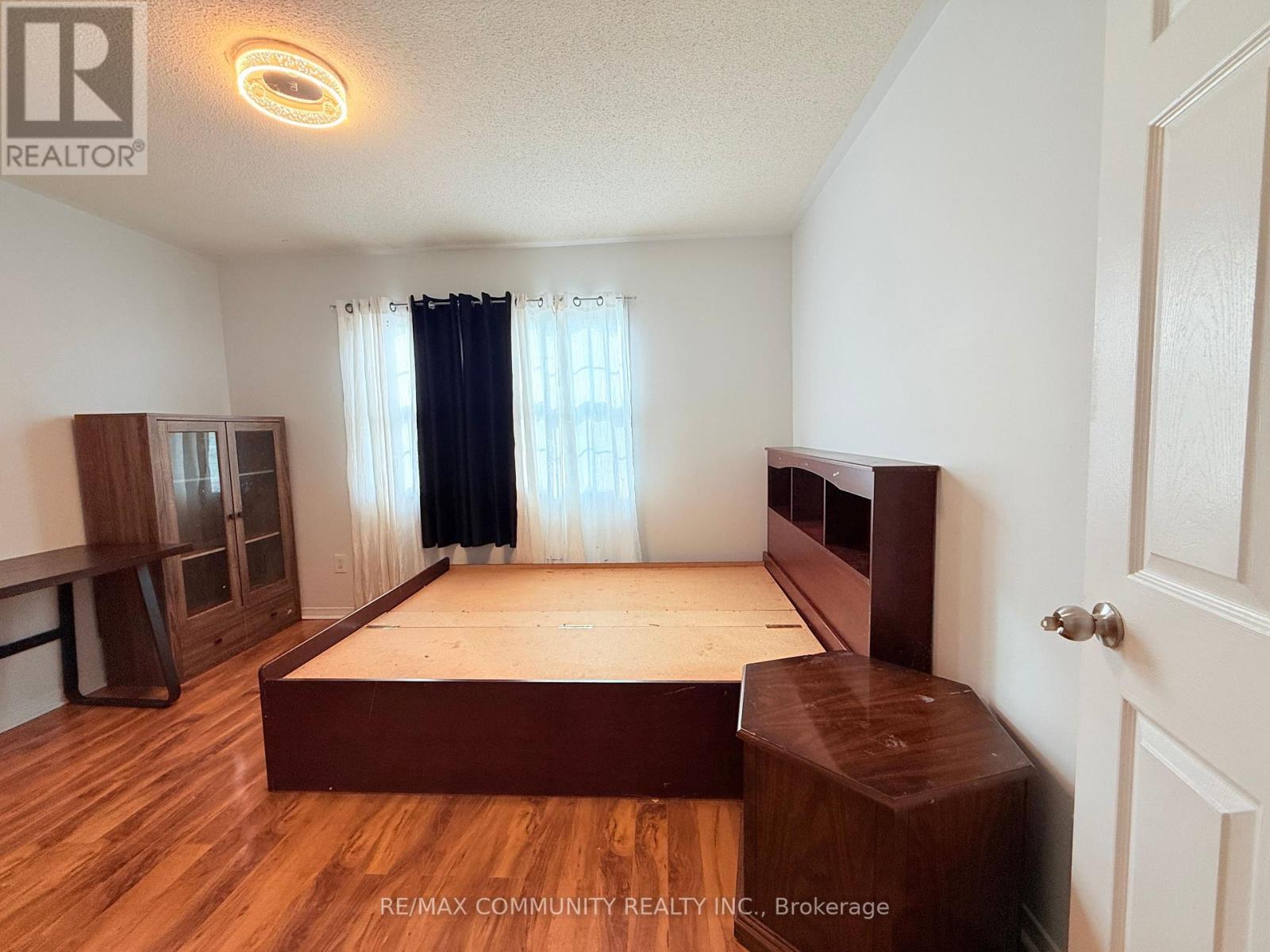 78 Shady Pine Circle S, Brampton, Ontario  L6R 1K3 - Photo 9 - W13162012