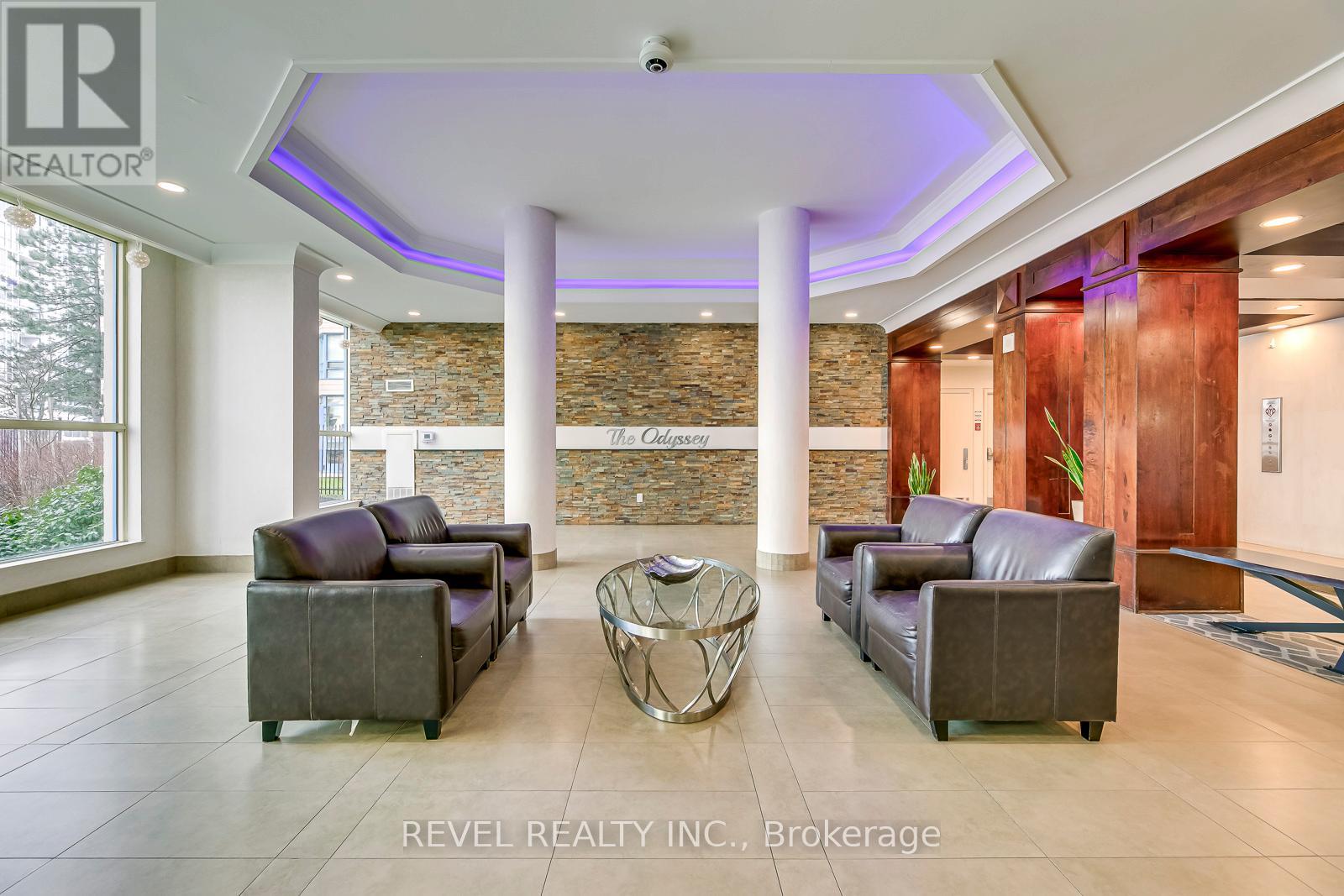 216 - 250 Webb Drive, Mississauga, Ontario  L5B 3Z4 - Photo 3 - W13162014