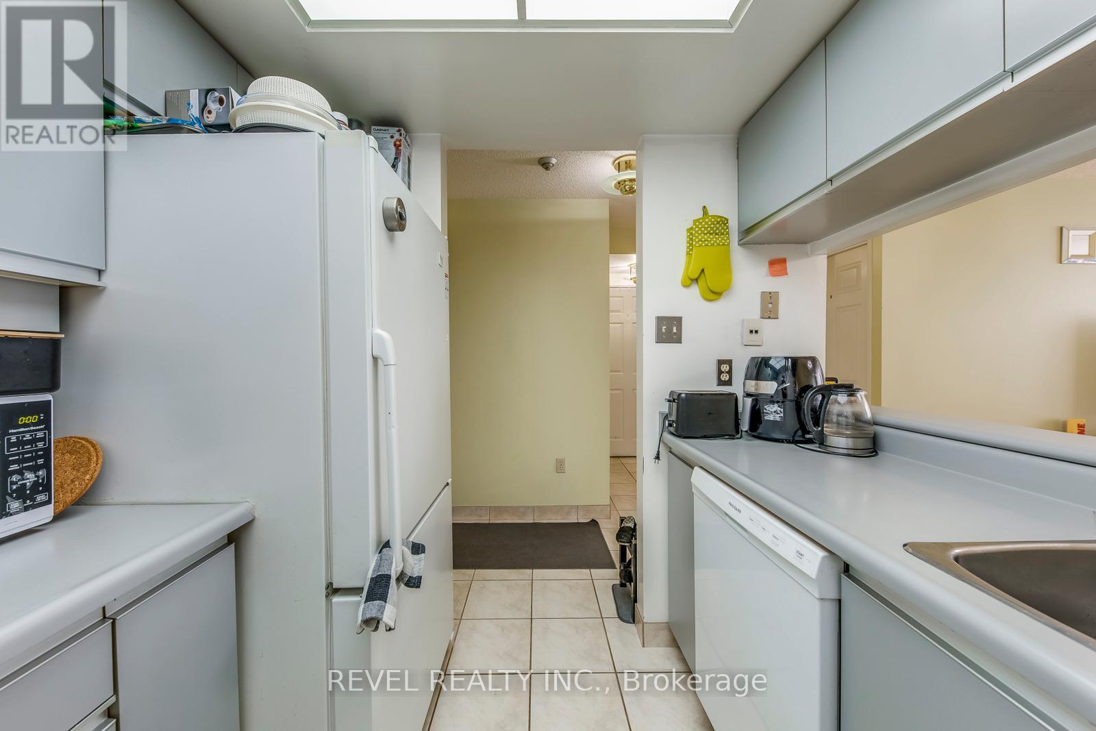 216 - 250 Webb Drive, Mississauga, Ontario  L5B 3Z4 - Photo 8 - W13162014