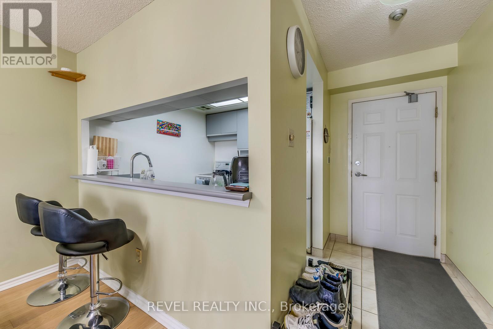 216 - 250 Webb Drive, Mississauga, Ontario  L5B 3Z4 - Photo 9 - W13162014