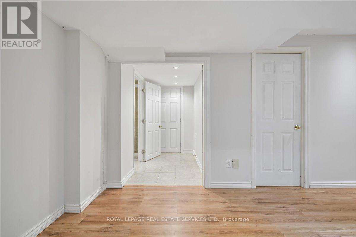 1493 Derby County Crescent, Oakville, Ontario  L6M 4N9 - Photo 30 - W13162050