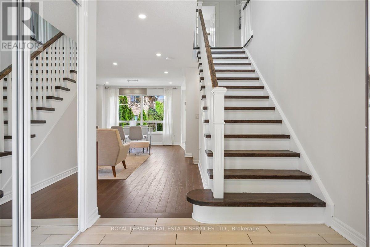 1493 Derby County Crescent, Oakville, Ontario  L6M 4N9 - Photo 4 - W13162050