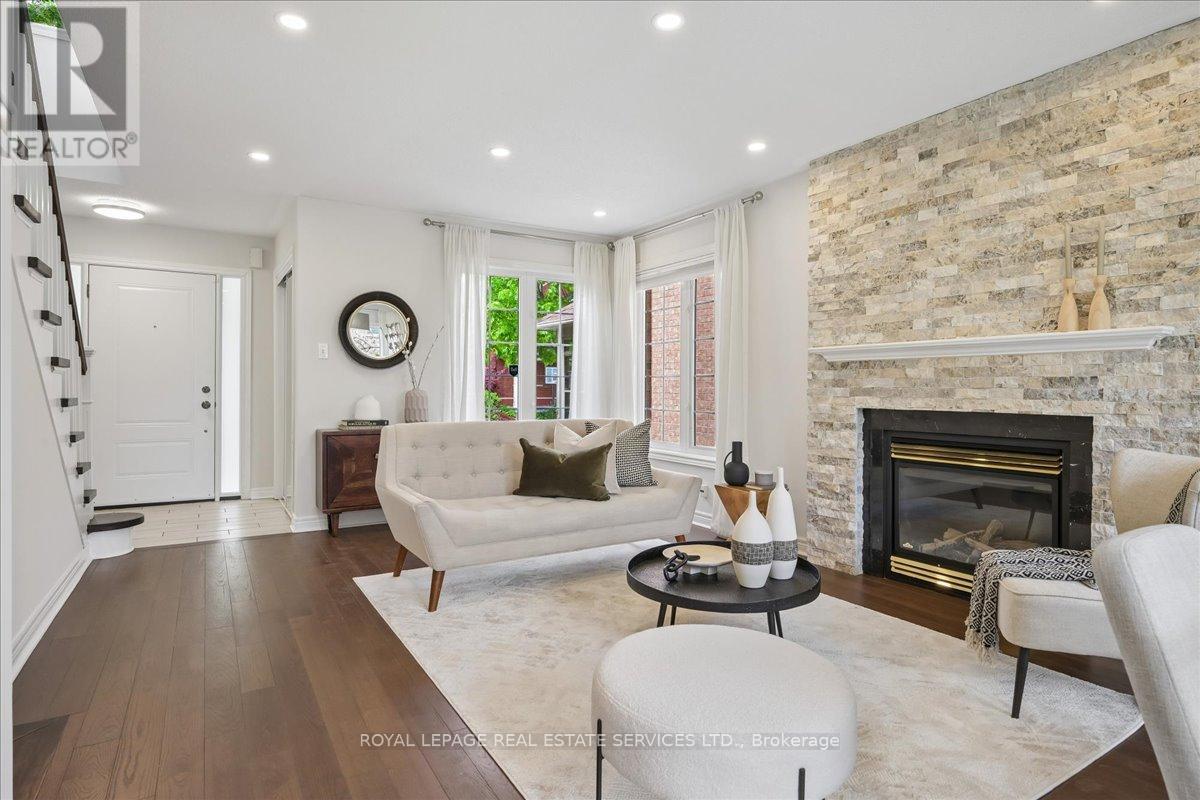 1493 Derby County Crescent, Oakville, Ontario  L6M 4N9 - Photo 6 - W13162050