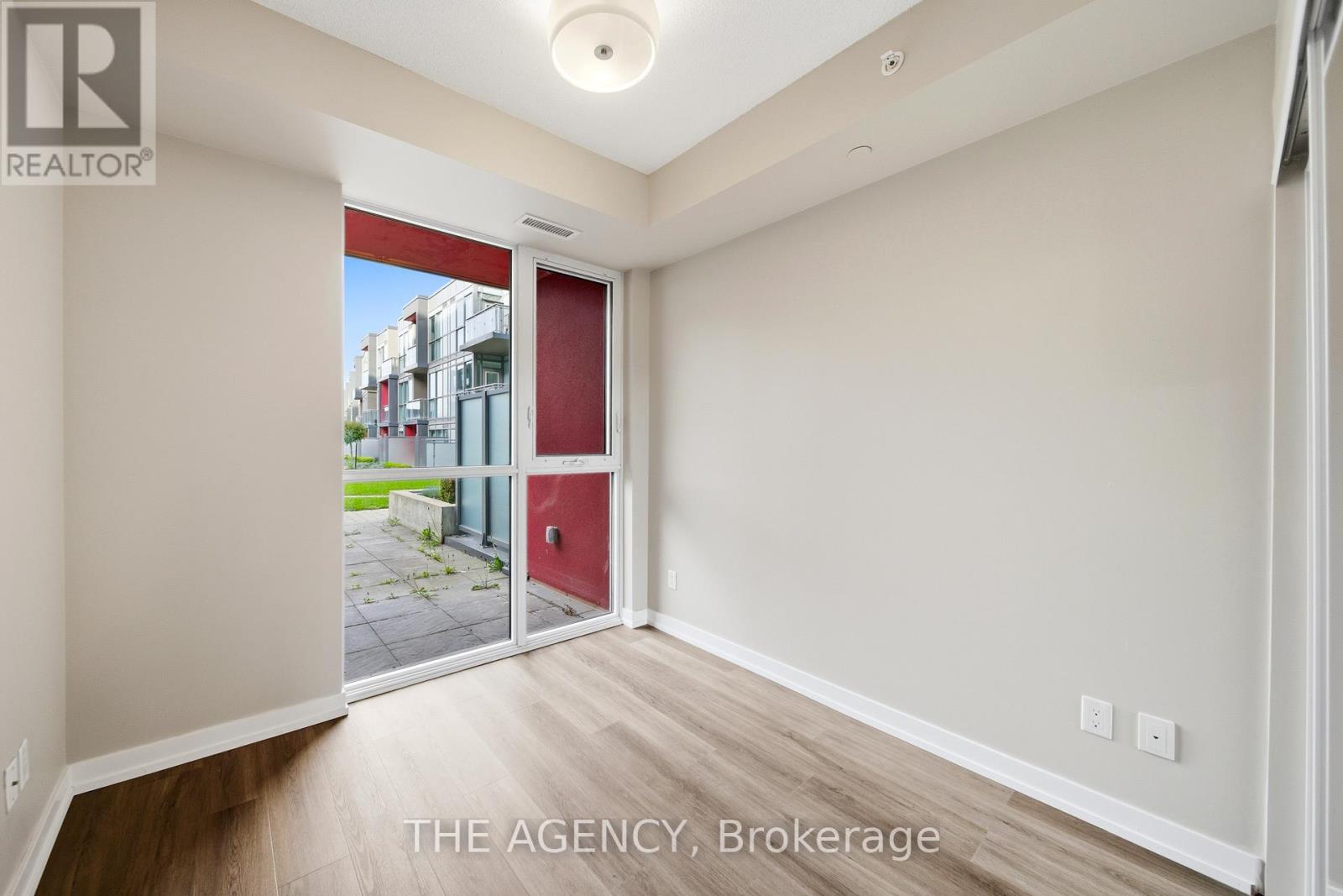 209 - 5220 Dundas Street, Burlington, Ontario  L7L 0J4 - Photo 11 - W13162056