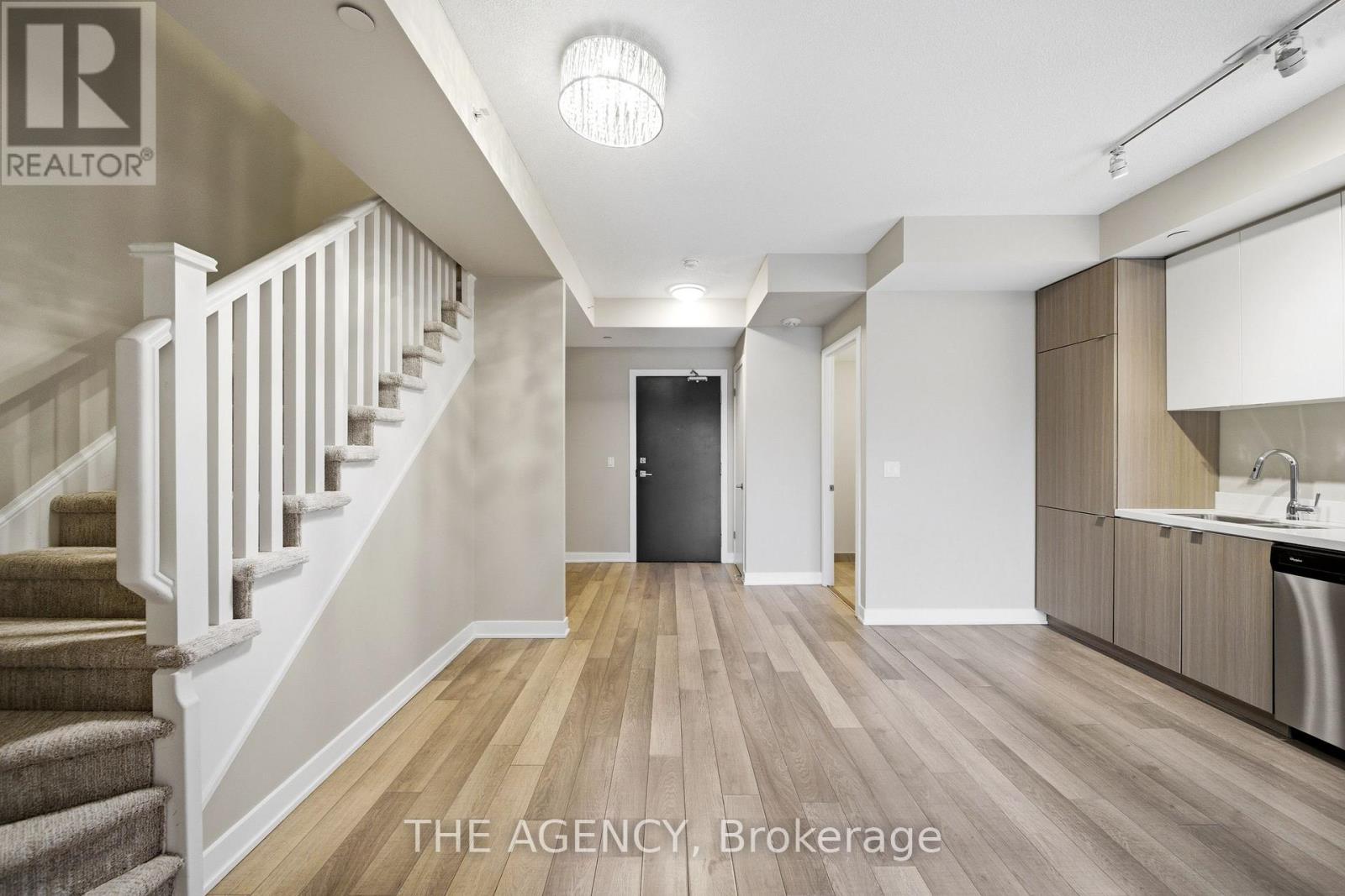 209 - 5220 Dundas Street, Burlington, Ontario  L7L 0J4 - Photo 7 - W13162056