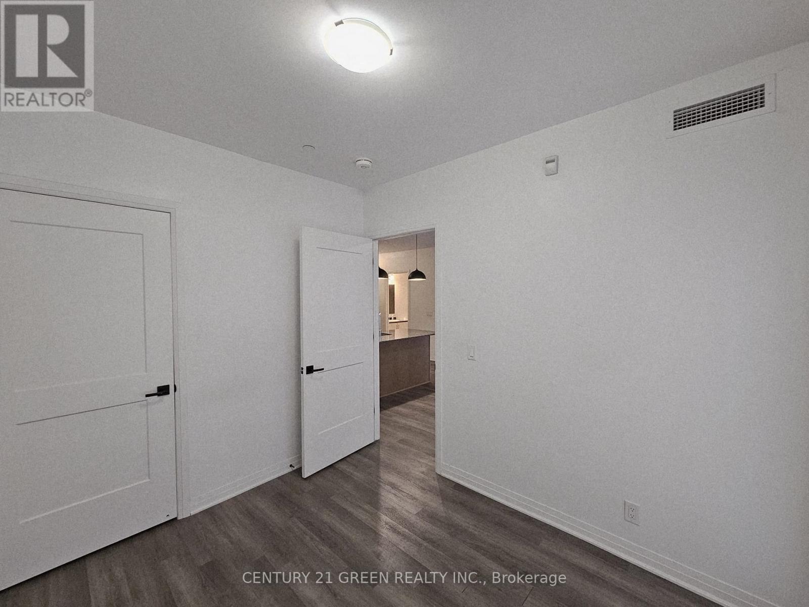 242 - 102 Grovewood Common Circle, Oakville, Ontario  L6H 0X2 - Photo 7 - W13162068