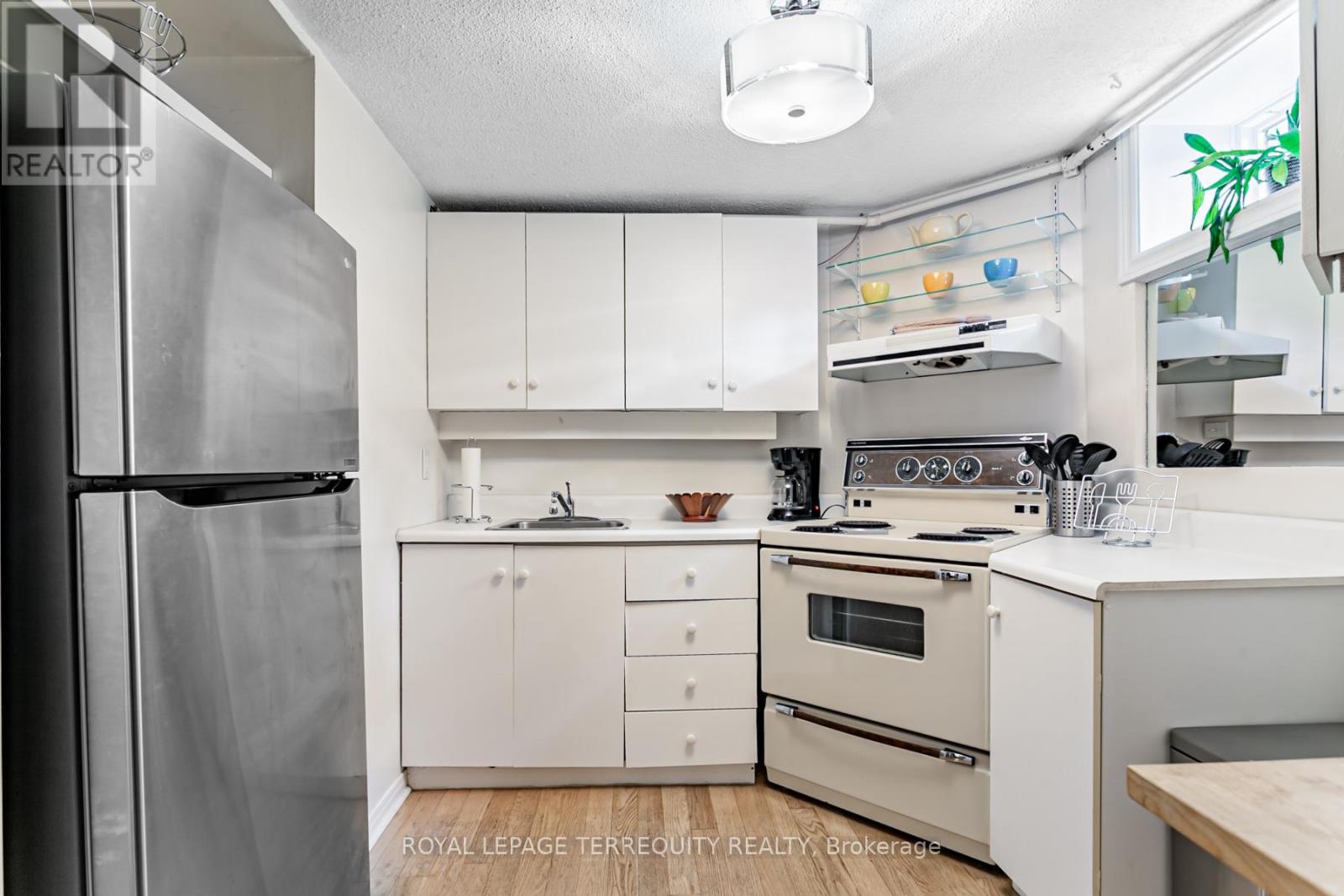 Bsmt - 74 Pine Crest Road, Toronto, Ontario  M6P 3G5 - Photo 10 - W13162086