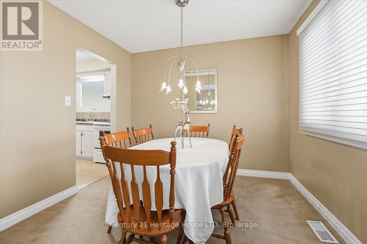 11 Robert Street, Welland (Lincoln/crowland), Ontario  L3B 5T8 - Photo 10 - X13162190