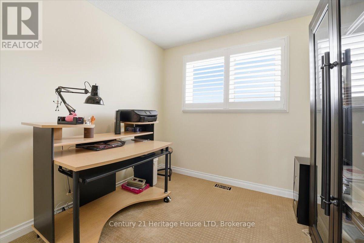 11 Robert Street, Welland (Lincoln/crowland), Ontario  L3B 5T8 - Photo 16 - X13162190