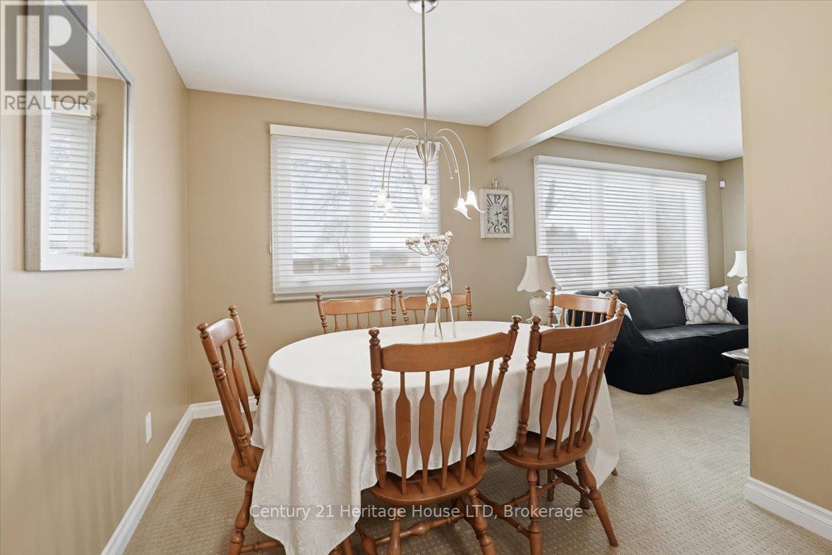 11 Robert Street, Welland (Lincoln/crowland), Ontario  L3B 5T8 - Photo 9 - X13162190