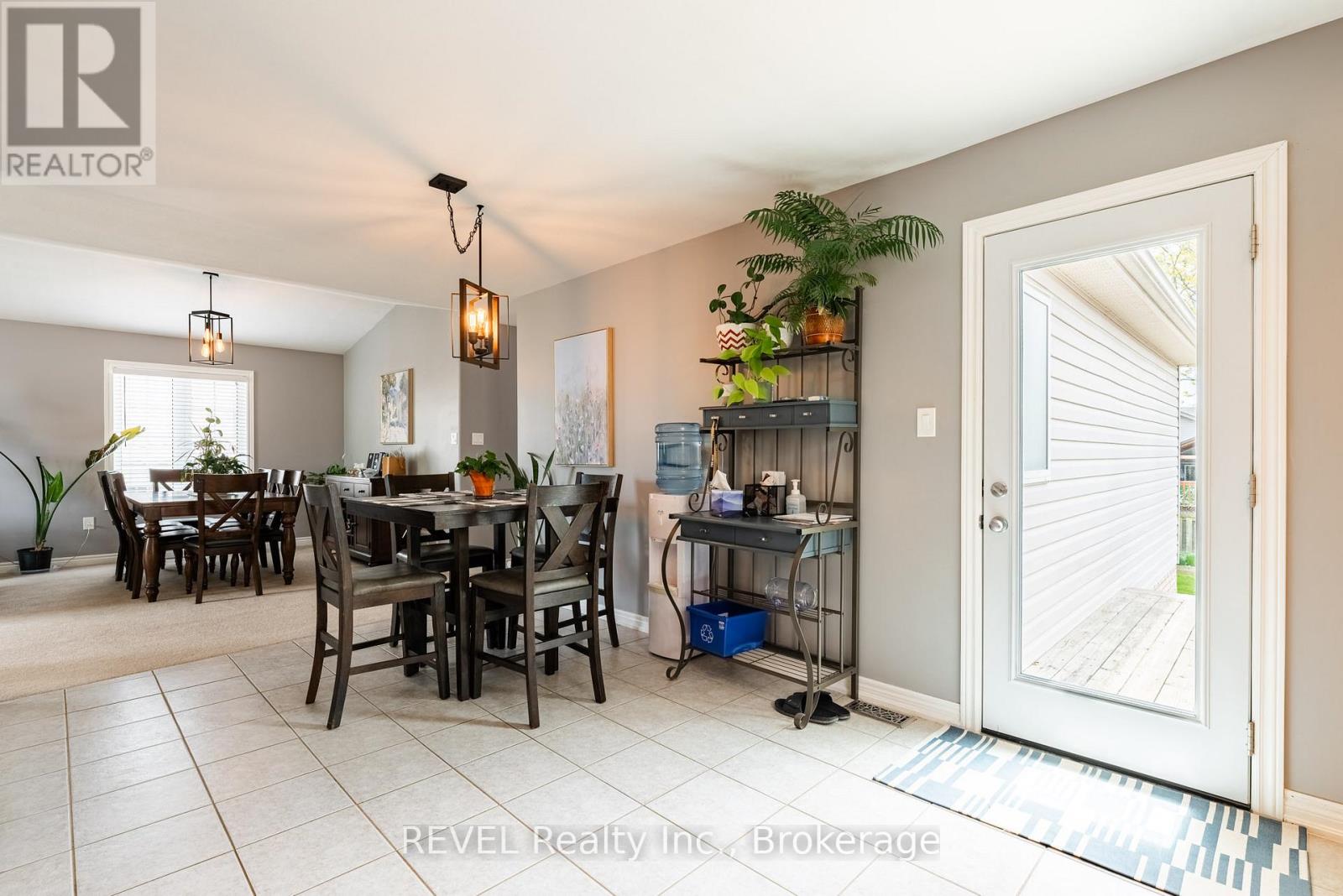 8368 Racey Avenue, Niagara Falls, Ontario  L2H 3M7 - Photo 13 - X13162326