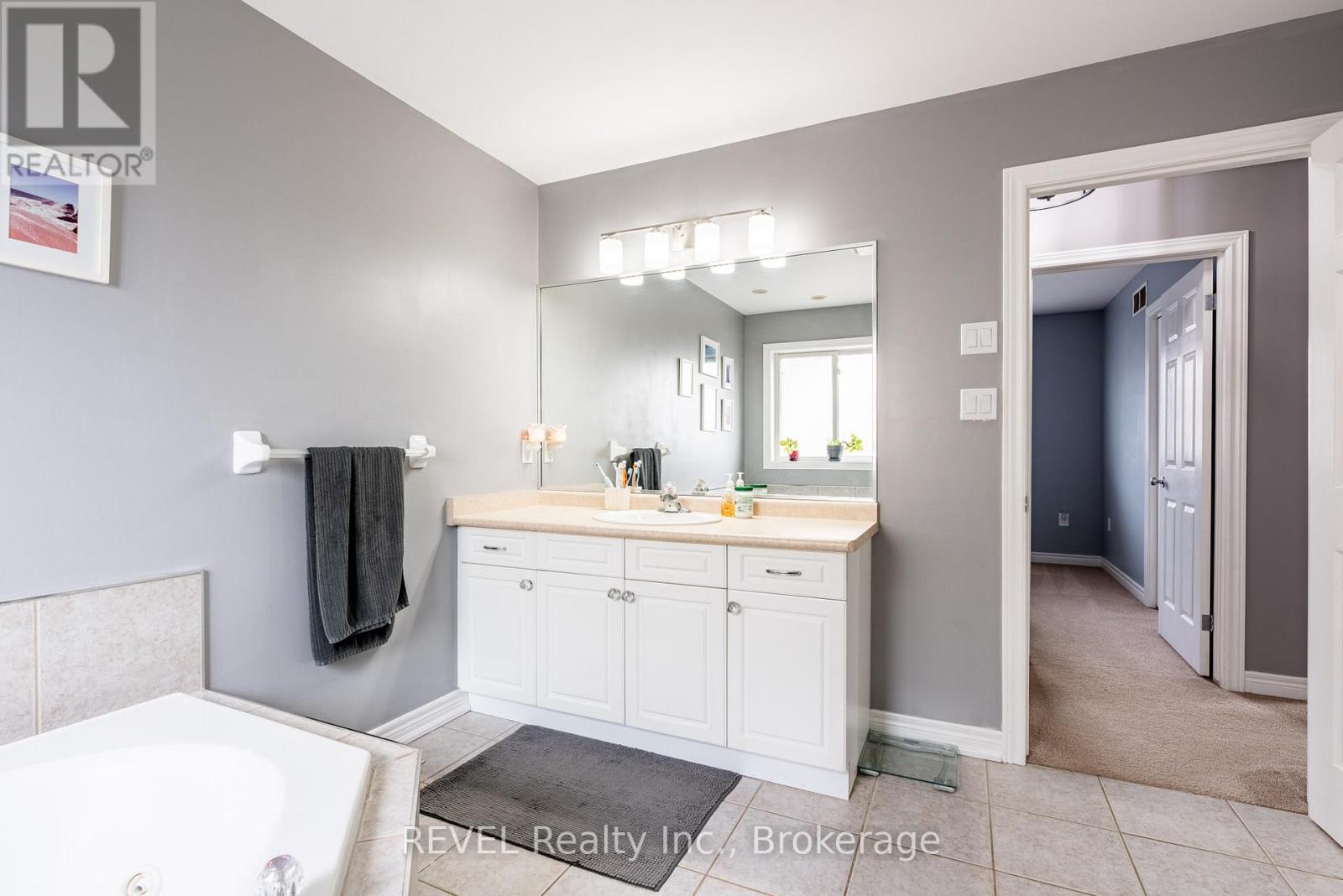 8368 Racey Avenue, Niagara Falls, Ontario  L2H 3M7 - Photo 18 - X13162326