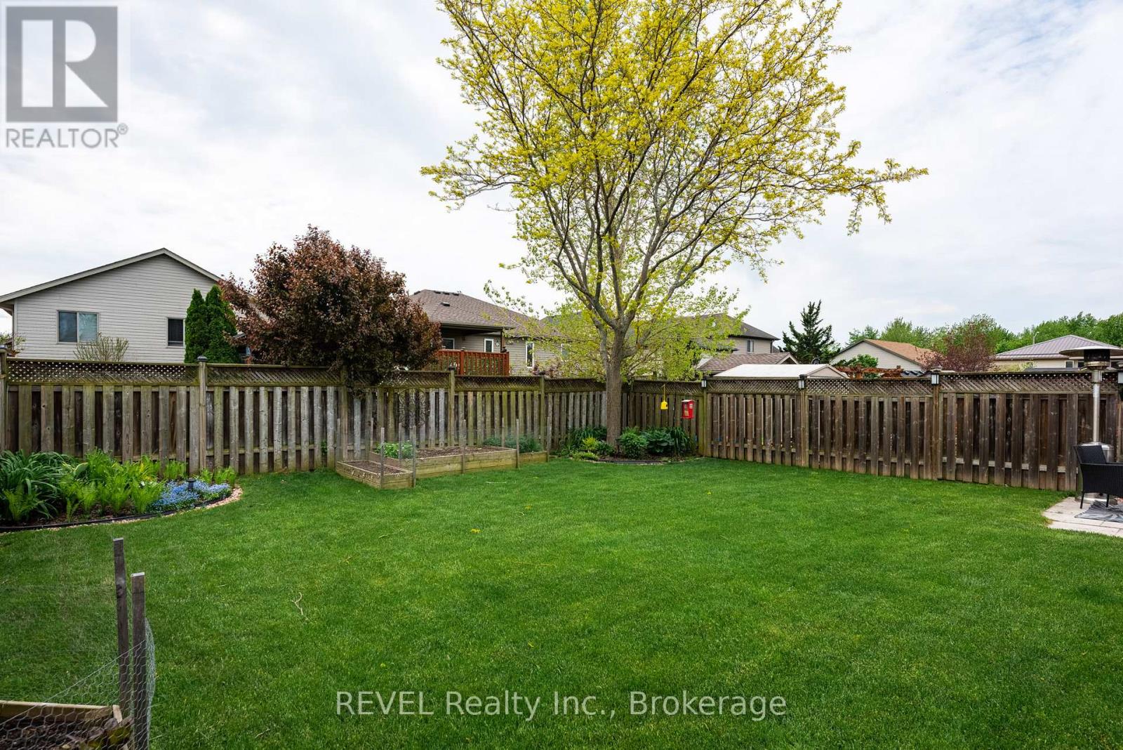 8368 Racey Avenue, Niagara Falls, Ontario  L2H 3M7 - Photo 27 - X13162326