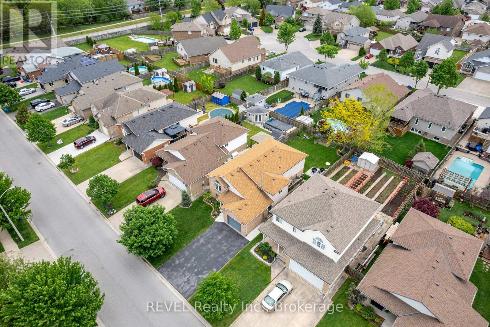 8368 Racey Avenue, Niagara Falls, Ontario  L2H 3M7 - Photo 33 - X13162326