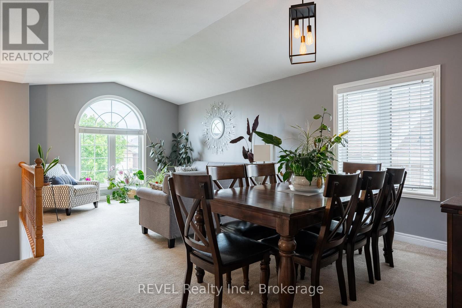 8368 Racey Avenue, Niagara Falls, Ontario  L2H 3M7 - Photo 5 - X13162326