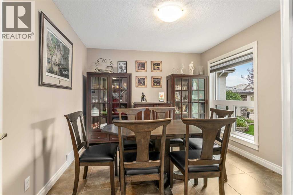 1733 Evergreen Drive SW, Calgary, Alberta  T2Y 3T8 - Photo 11 - A2312993