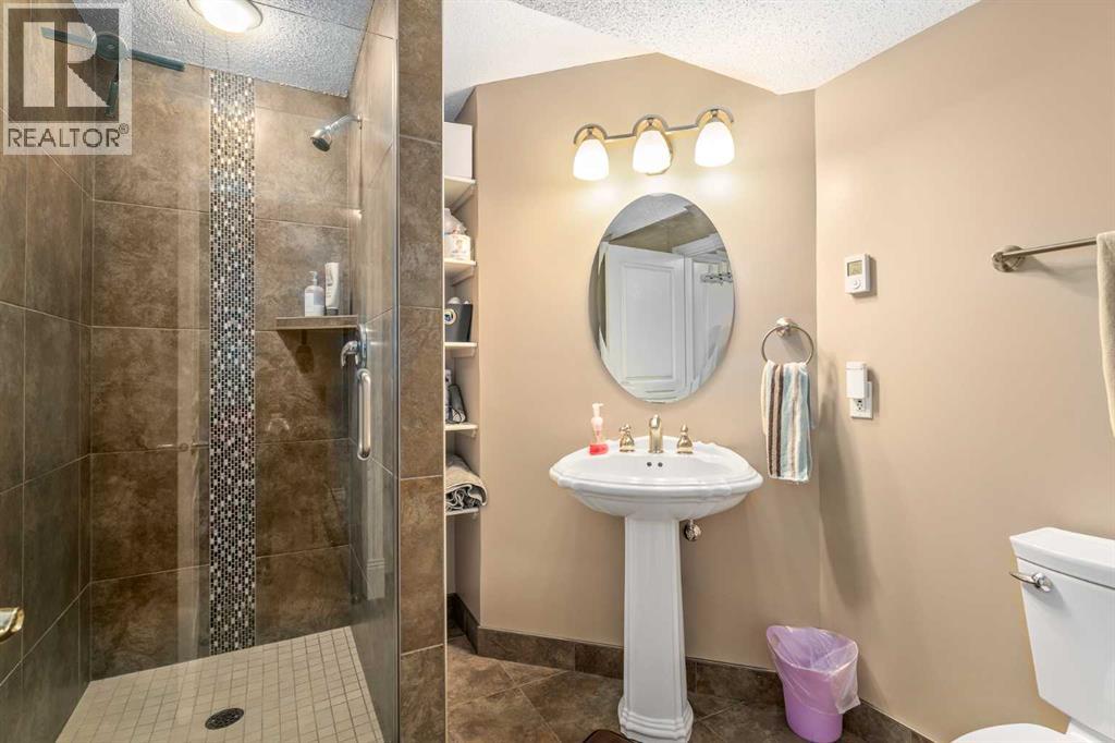1733 Evergreen Drive SW, Calgary, Alberta  T2Y 3T8 - Photo 27 - A2312993