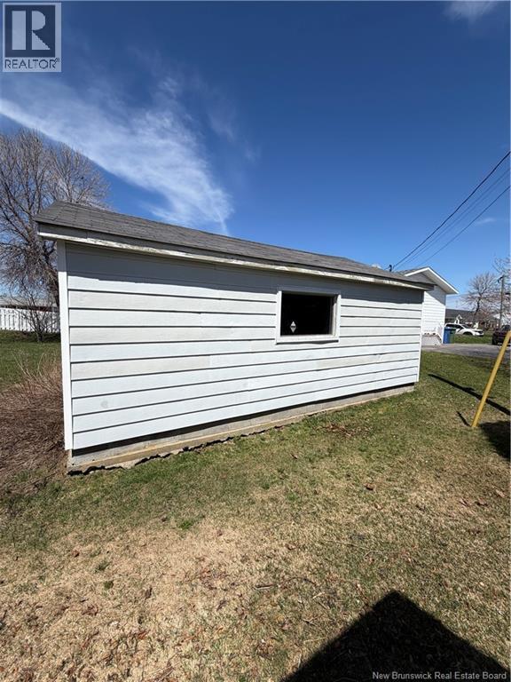 18 Jeux De Lacadie Street, Lamèque, New Brunswick  E8T 1M3 - Photo 7 - NB136464
