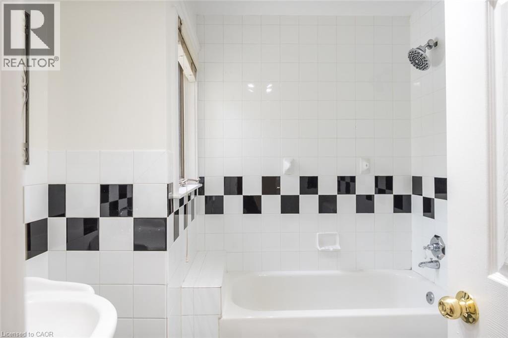 209 Allan Street, Oakville, Ontario  L6J 3P2 - Photo 21 - 40832707