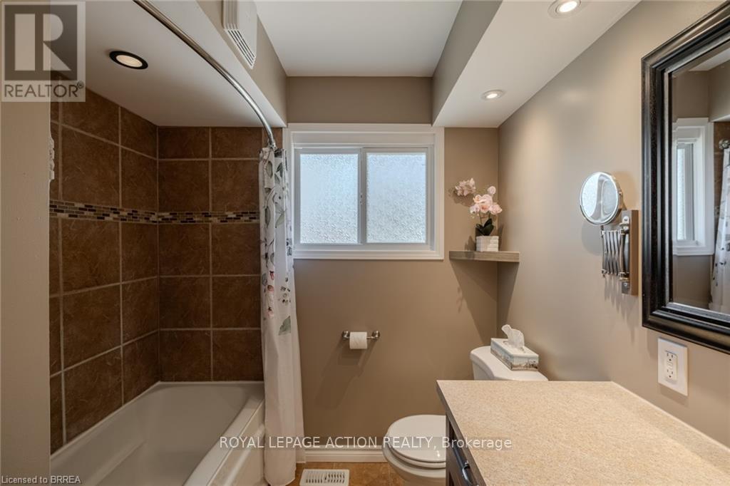 26 Centennial Drive, Brantford, Ontario  N3R 5X7 - Photo 25 - X13162008