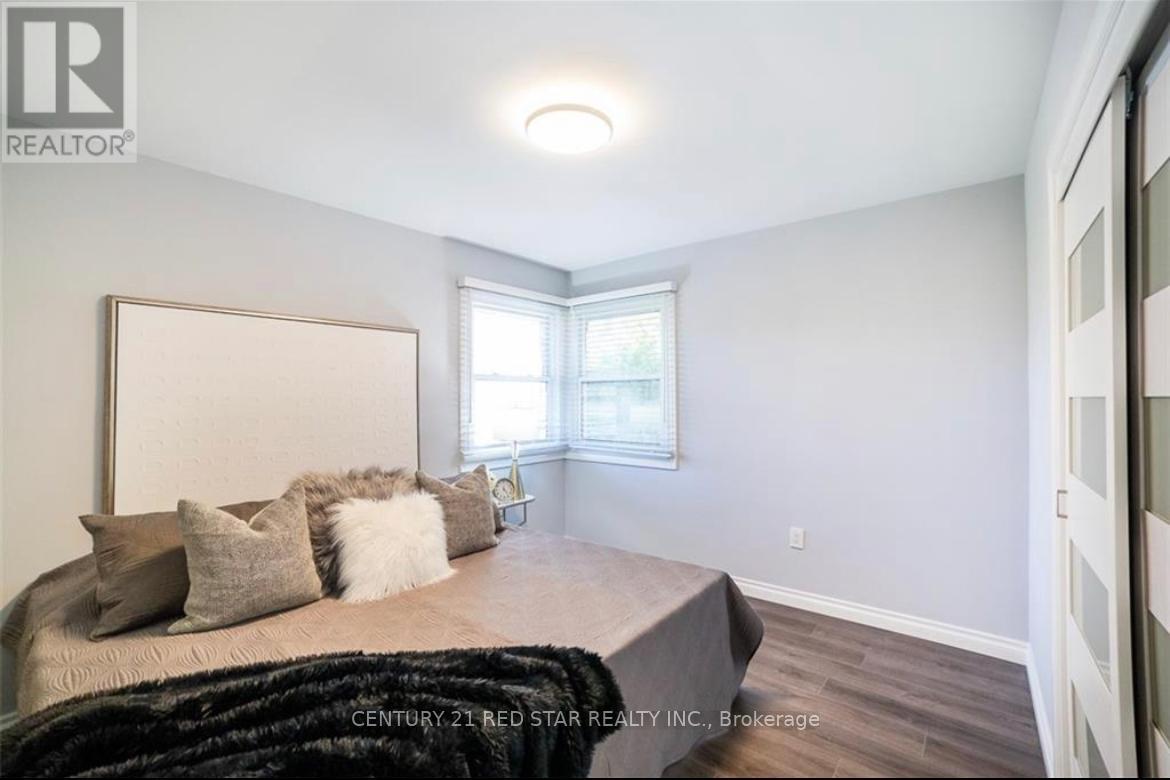380 East 19th Street, Hamilton, Ontario  L9A 4S8 - Photo 4 - X13162010