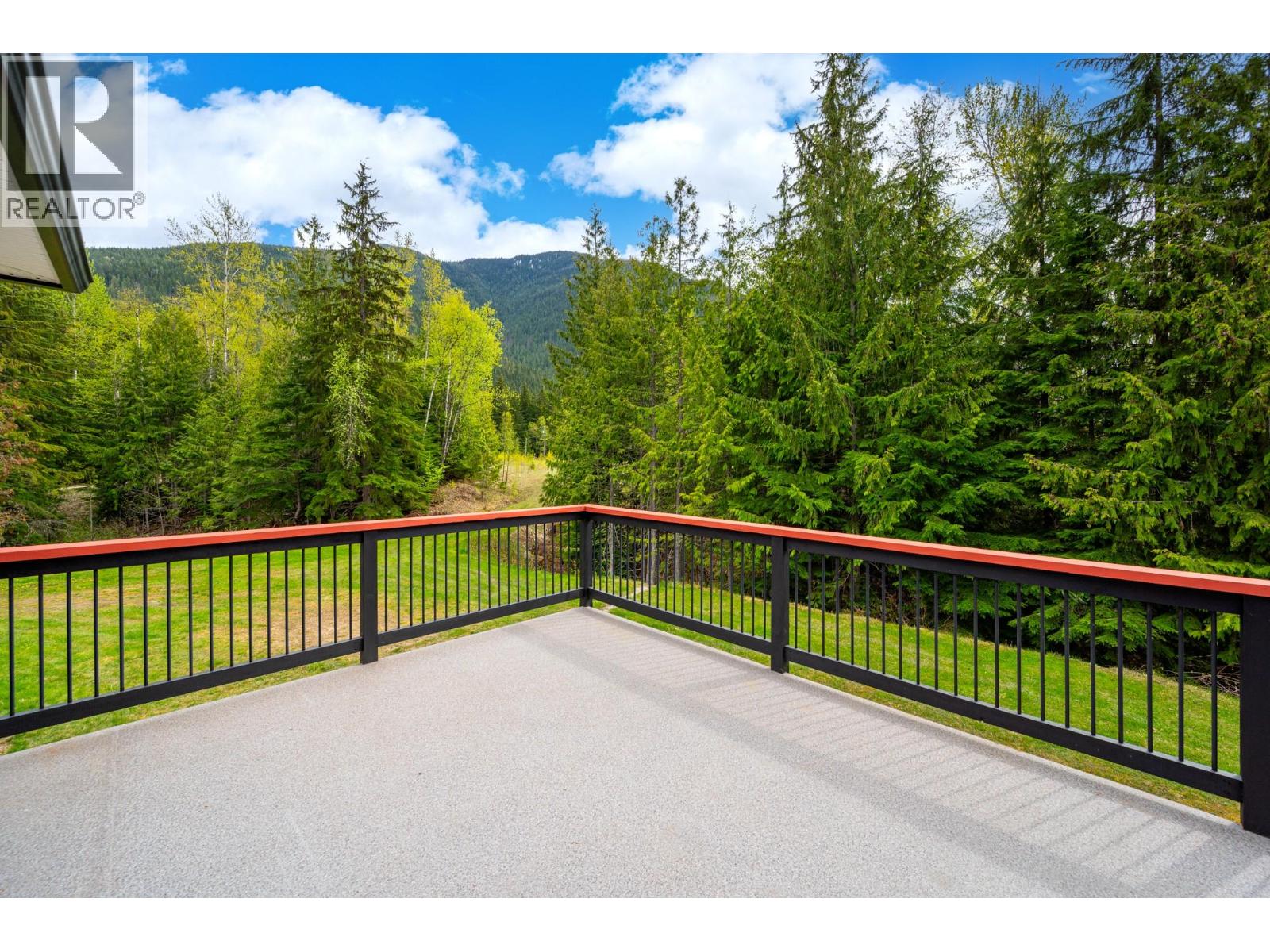 787 Crescent Bay Road, Nakusp, British Columbia V0G 1R1 - Photo 5 - 10387999