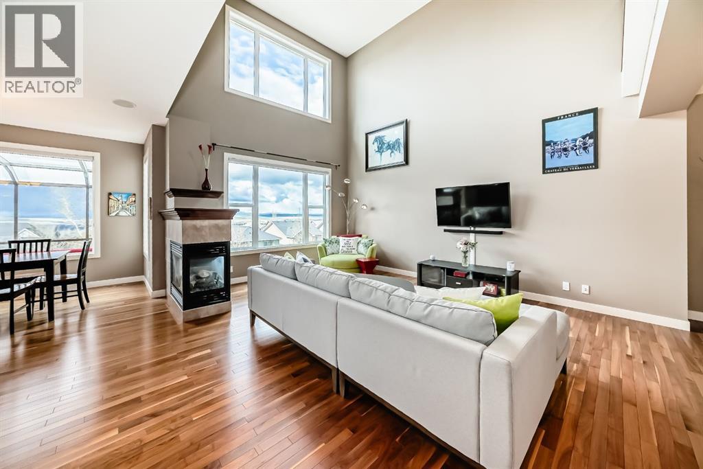 115 Sunset Way, Cochrane, Alberta  T4C 0E9 - Photo 14 - A2311739