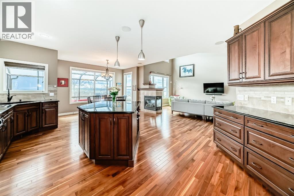 115 Sunset Way, Cochrane, Alberta  T4C 0E9 - Photo 6 - A2311739