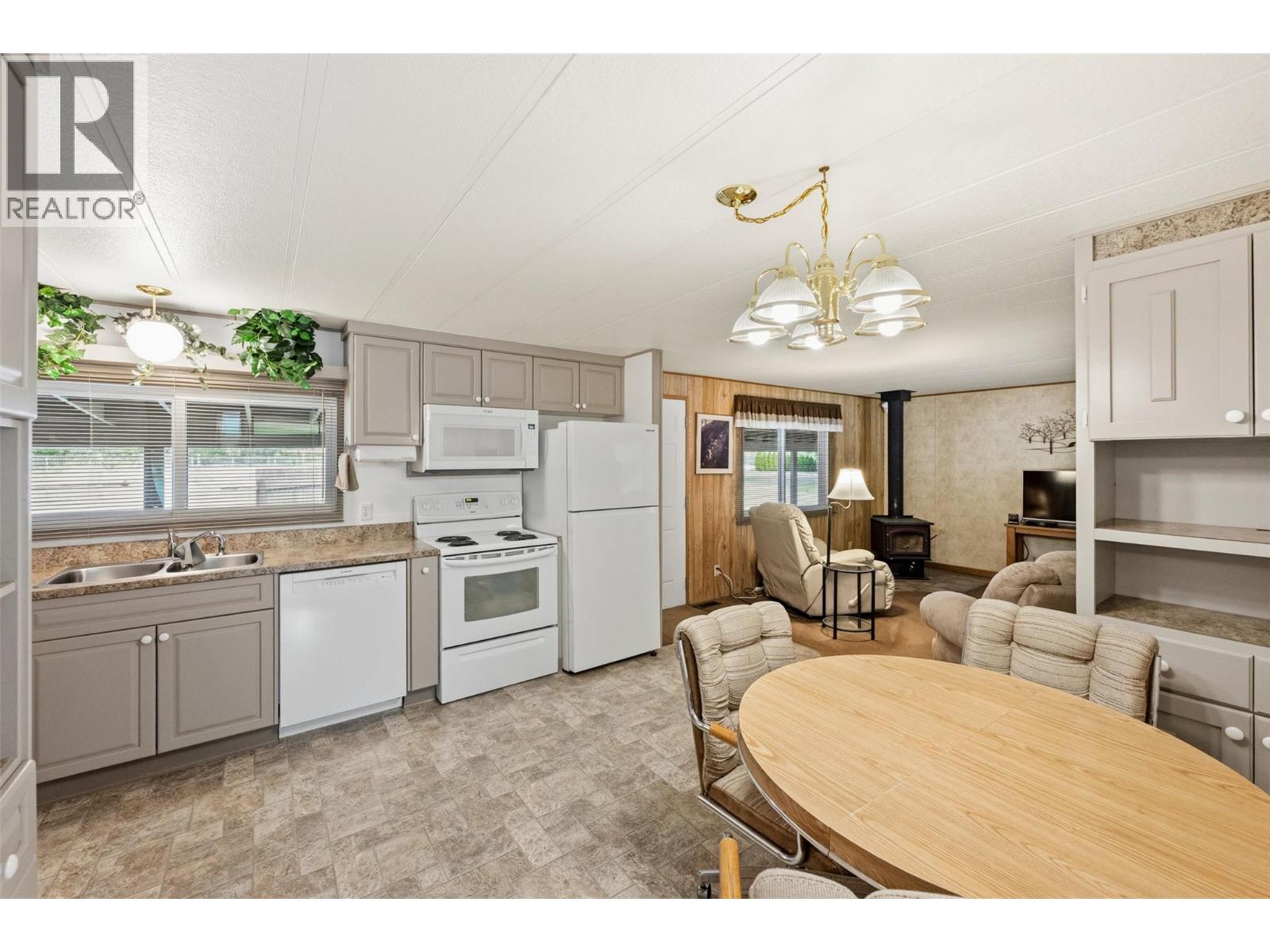 2144 Hwy 3 Highway, Cawston, British Columbia  V0X 1C2 - Photo 17 - 10388267