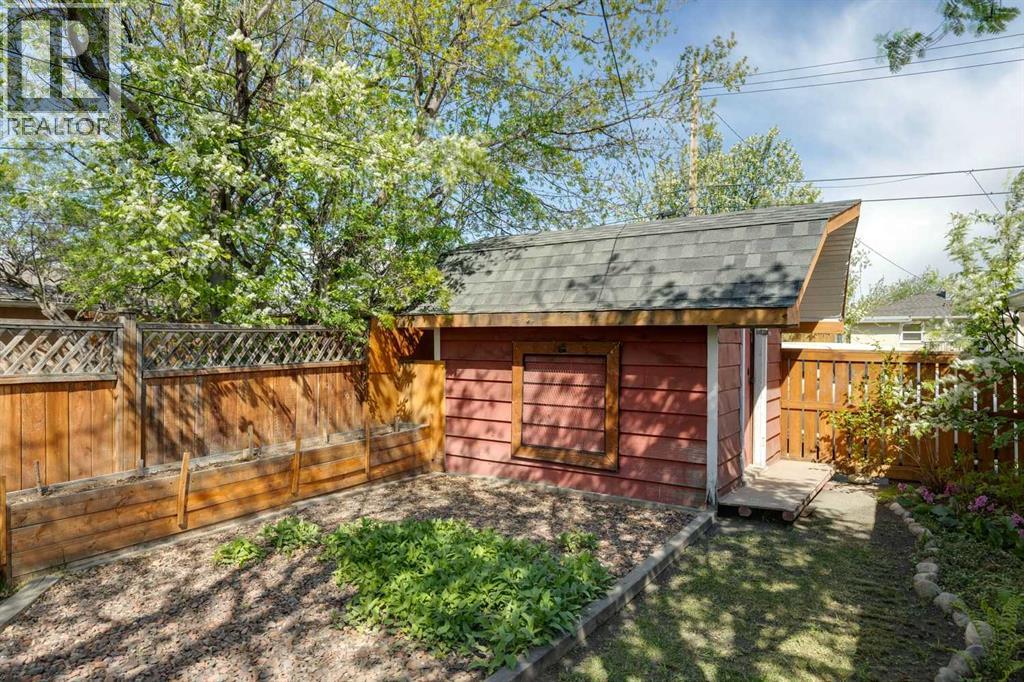 3912 77 Street NW, Calgary, Alberta  T3B 2N5 - Photo 8 - A2313020