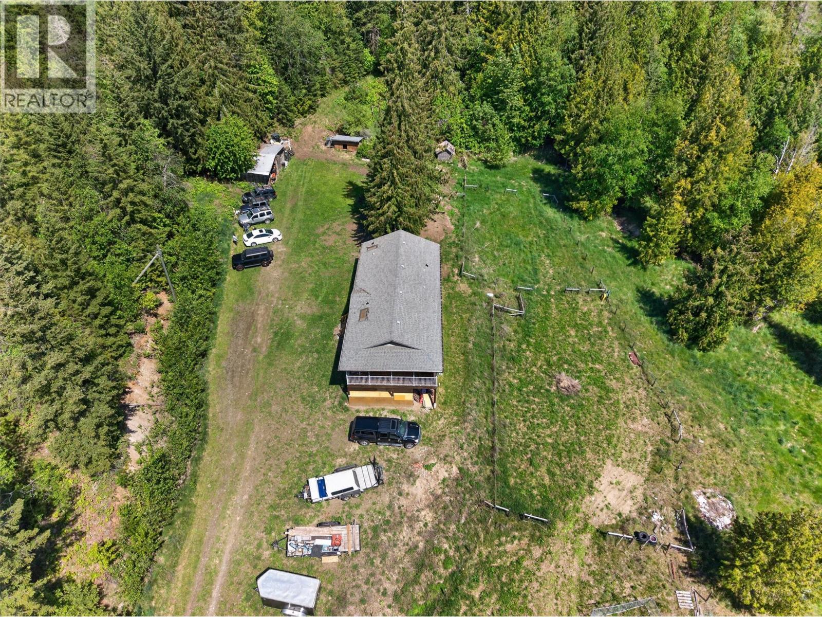 31 Violet Road, Grindrod, British Columbia  V0E 1Y0 - Photo 69 - 10388469