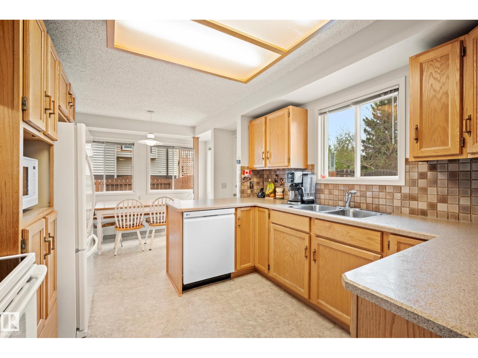 4 Wild Rose Pl, Sherwood Park, Alberta  T8H 1H1 - Photo 9 - E4489361