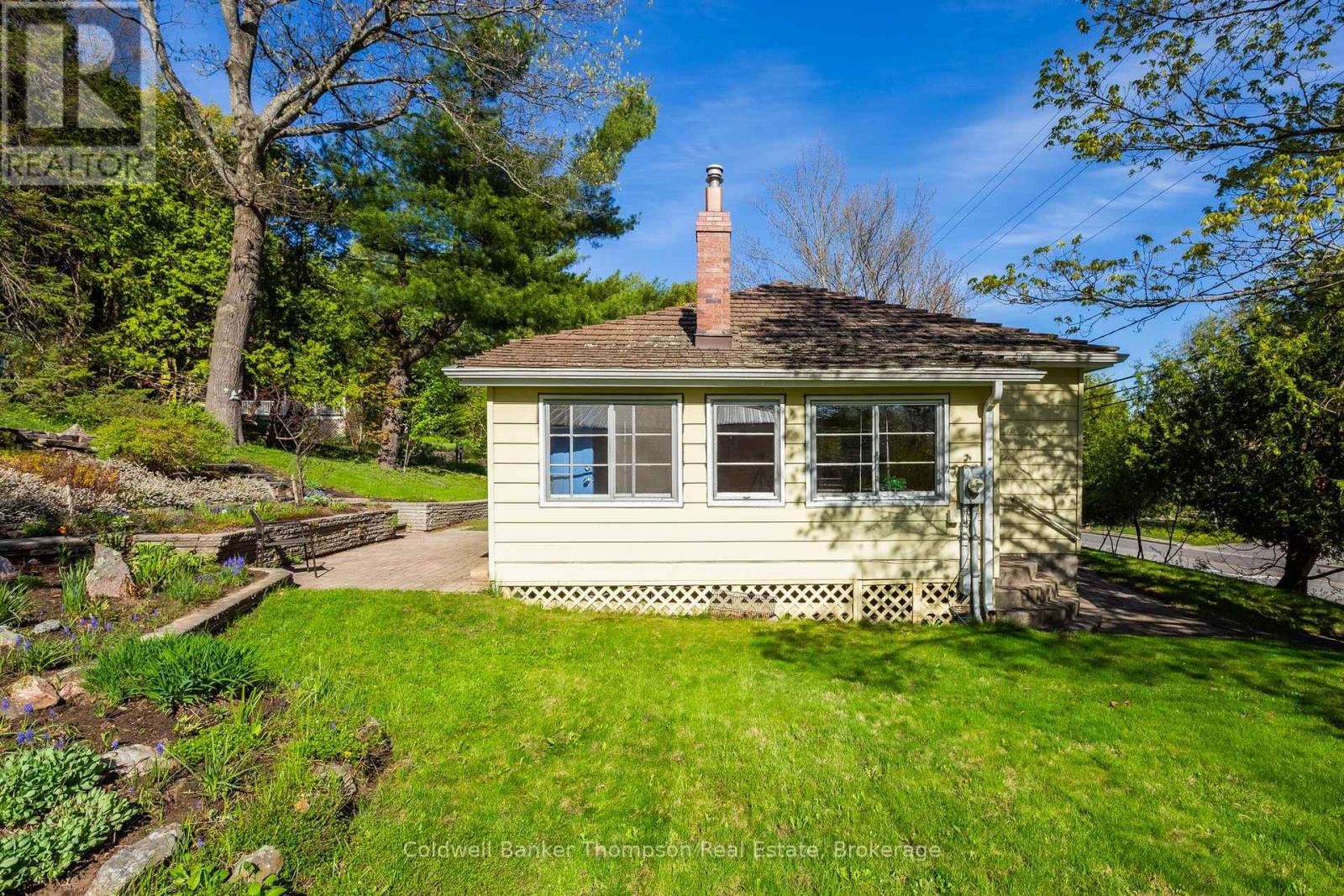 16 West Road, Huntsville, Ontario P1H 1L2 - Photo 4 - X13162236