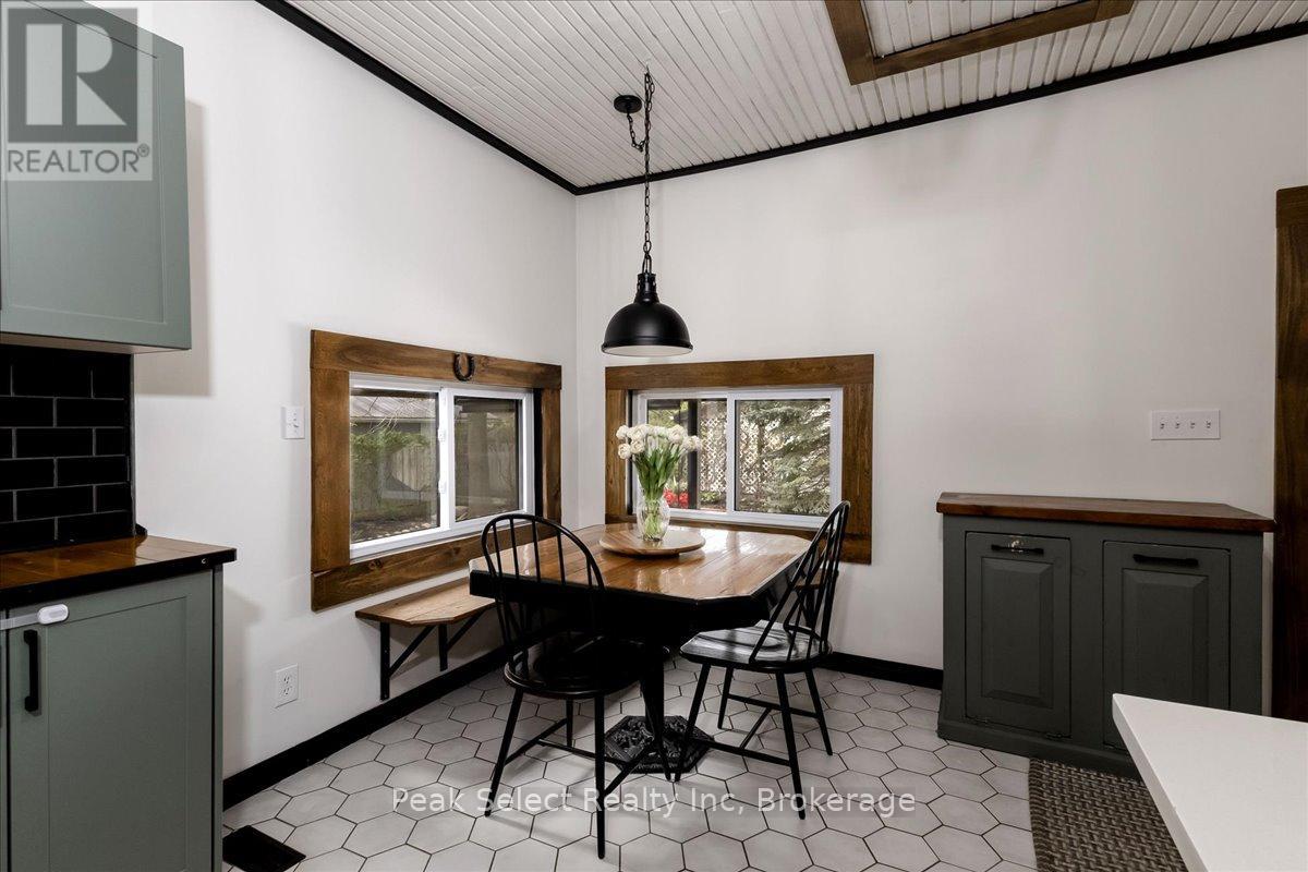 241 King Street, Lucan Biddulph (Granton), Ontario  N0M 1V0 - Photo 12 - X13162256
