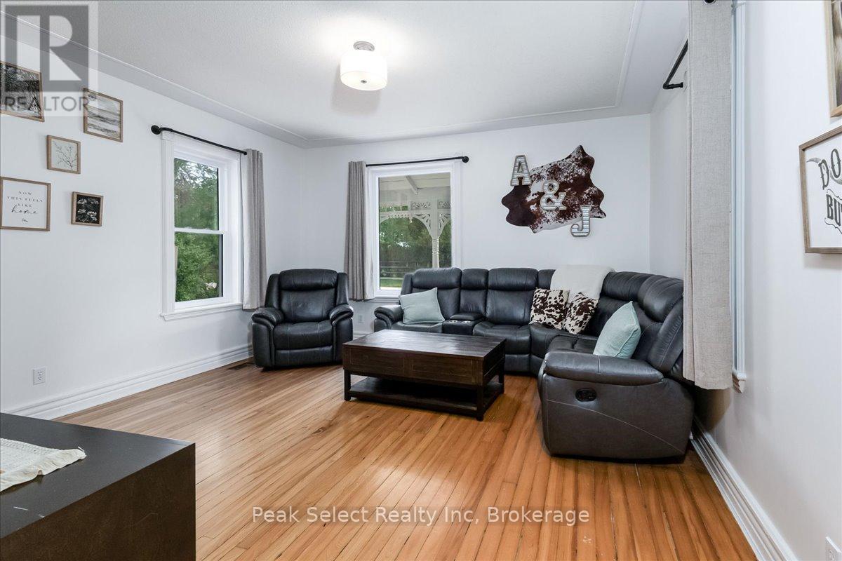 241 King Street, Lucan Biddulph (Granton), Ontario  N0M 1V0 - Photo 18 - X13162256