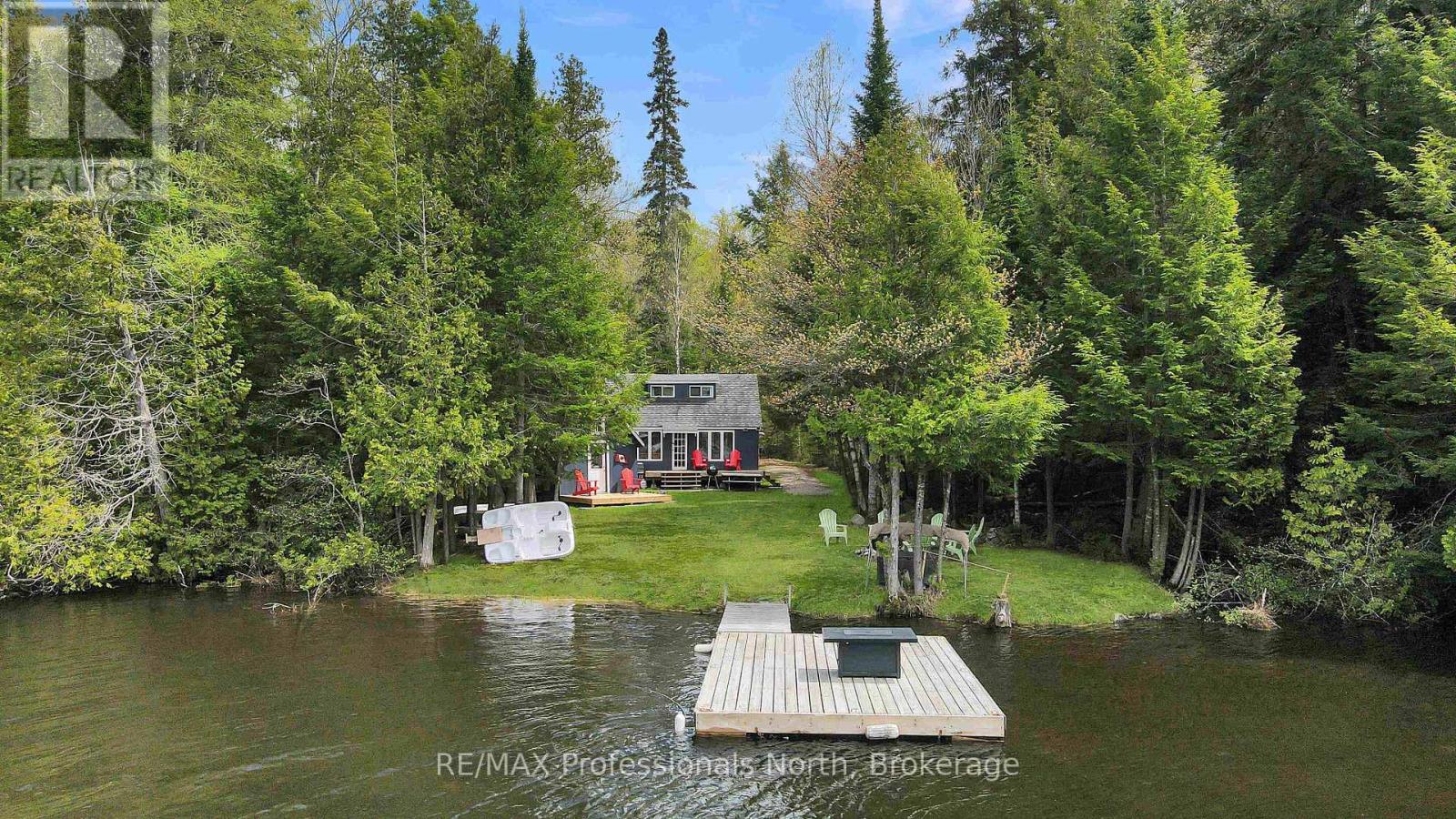 1514 LITTLE STRAGGLE LAKE DRIVE, Dysart et al, Ontario