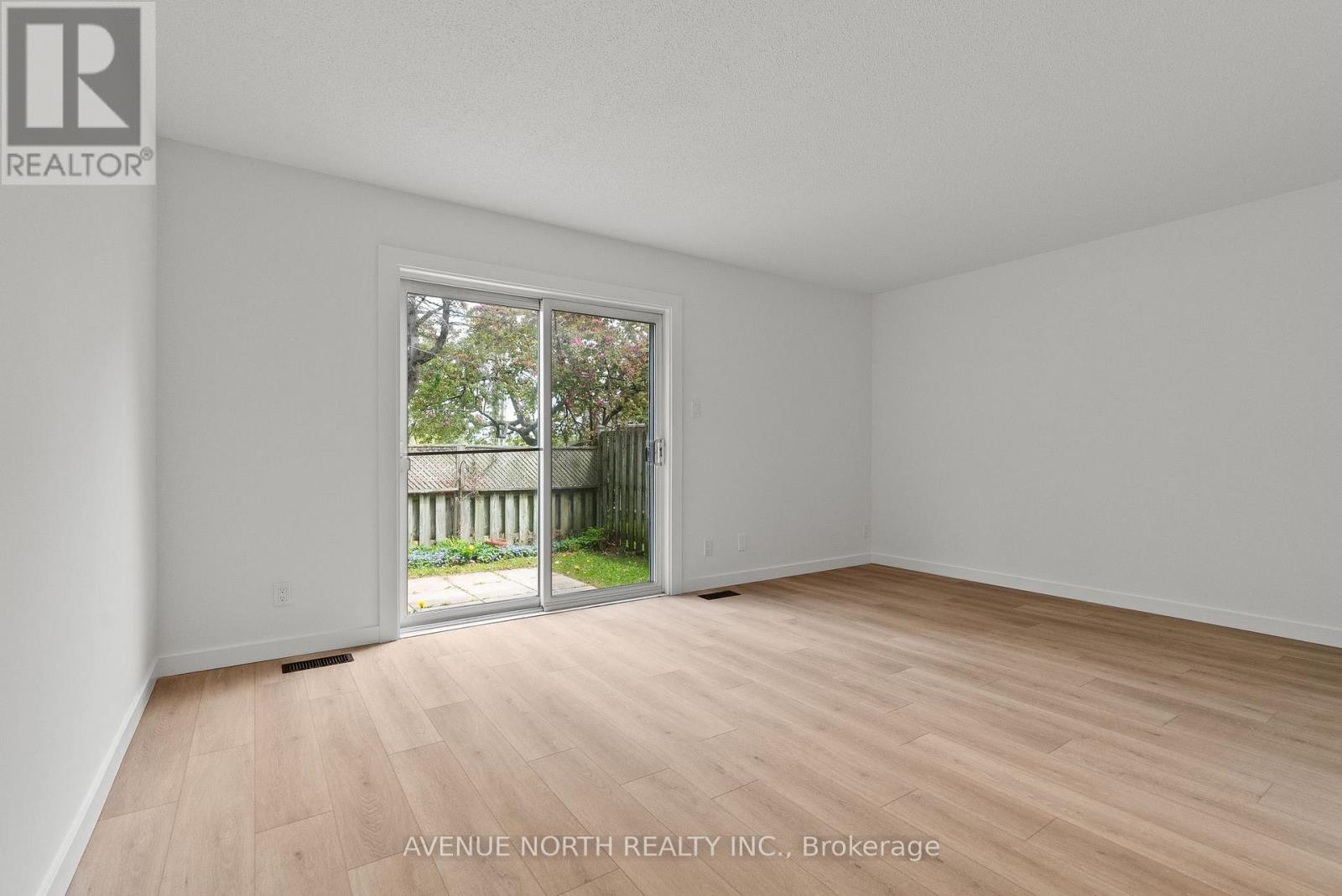 1408 Ballard Crescent, Ottawa, Ontario  K1B 4Y0 - Photo 12 - X13156616