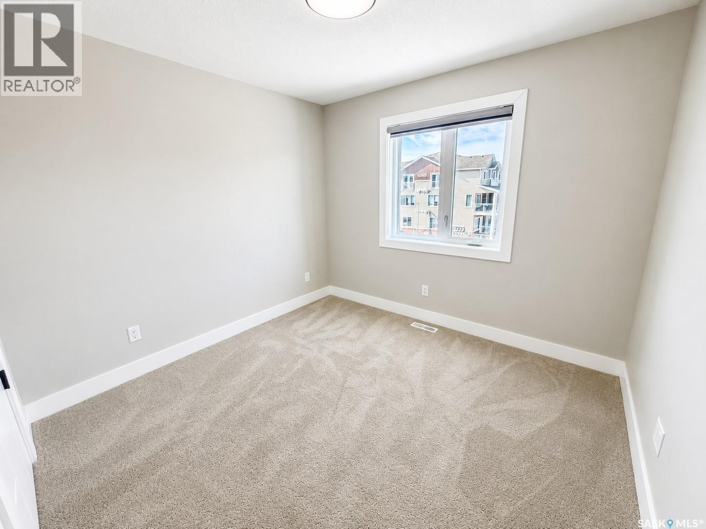 3326 Green Turtle Road, Regina, Saskatchewan S4V 3N6 - Photo 11 - SK031619