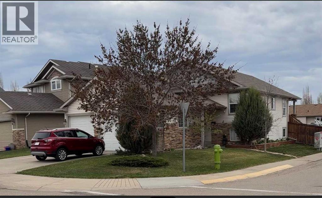 194 Webster Drive, Red Deer, Alberta  T4N 7G9 - Photo 1 - A2310684