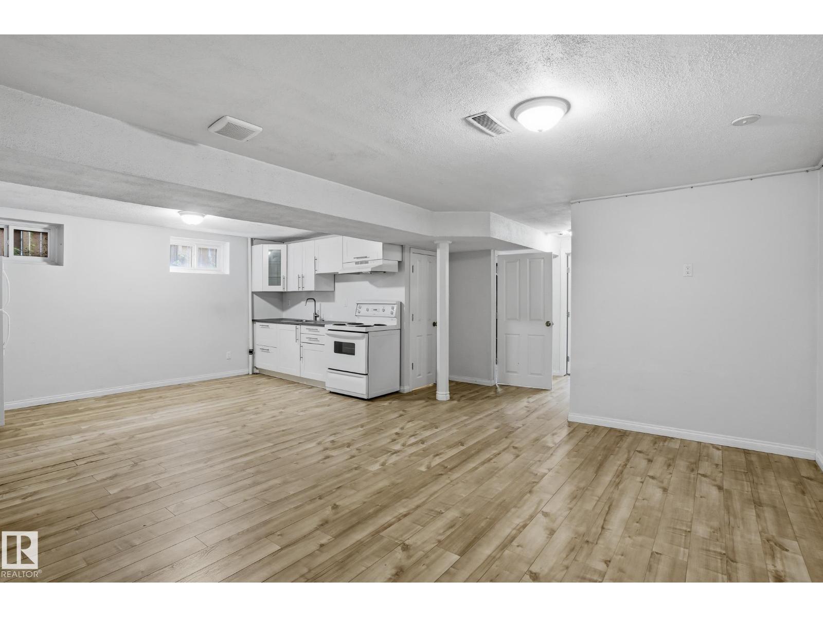 8103 75 Av Nw, Edmonton, Alberta  T6C 0G5 - Photo 19 - E4489367