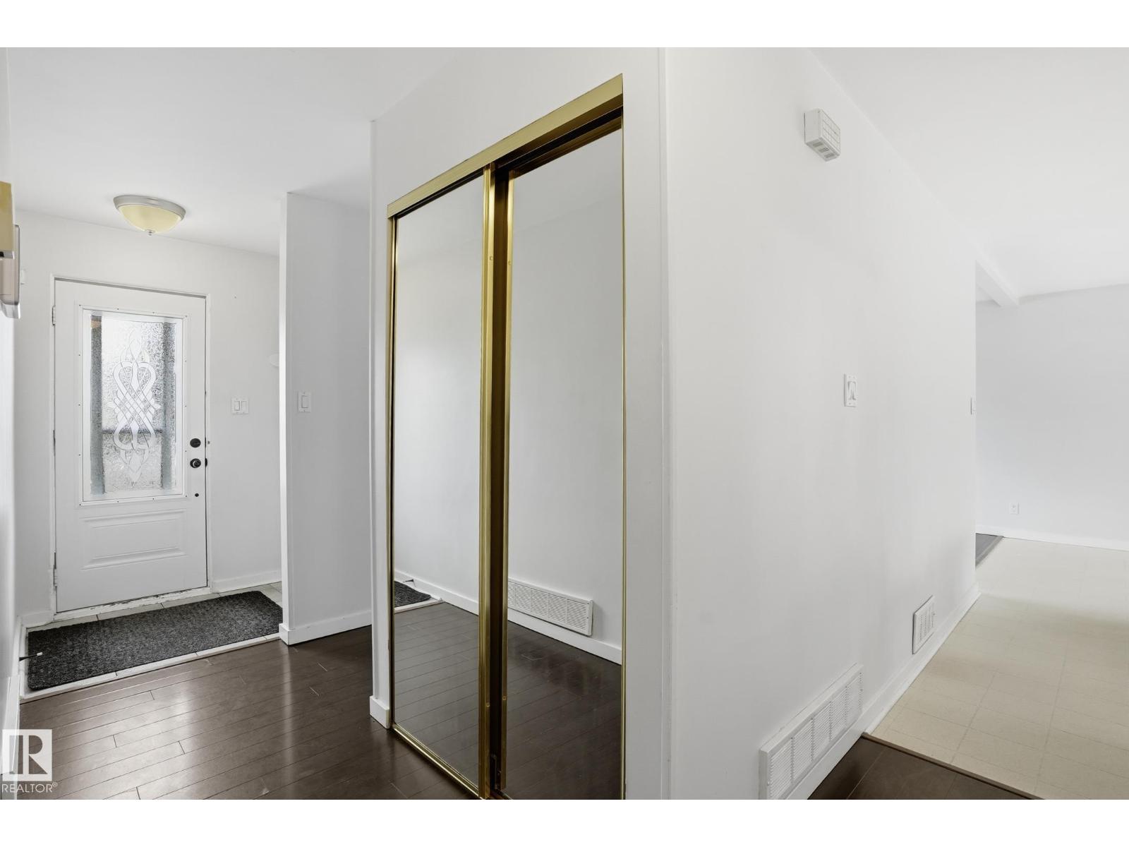 8103 75 Av Nw, Edmonton, Alberta  T6C 0G5 - Photo 3 - E4489367