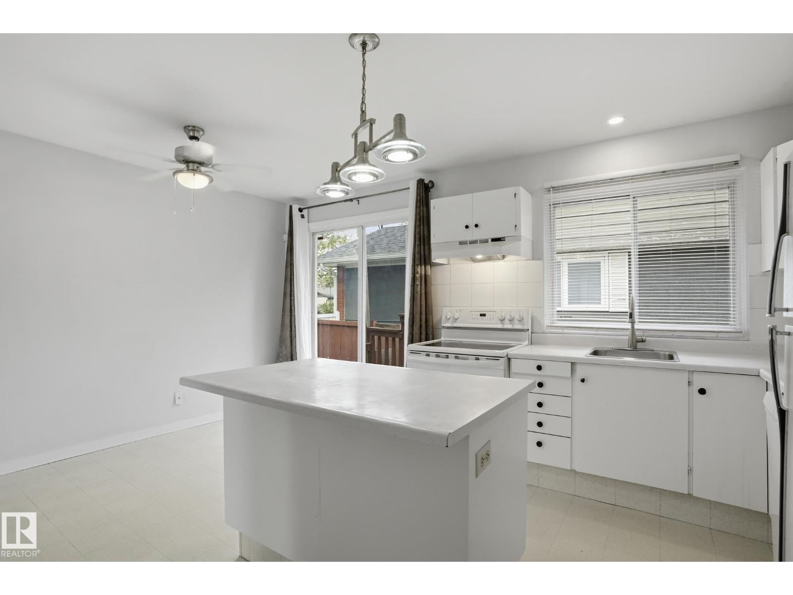 8103 75 Av Nw, Edmonton, Alberta  T6C 0G5 - Photo 8 - E4489367