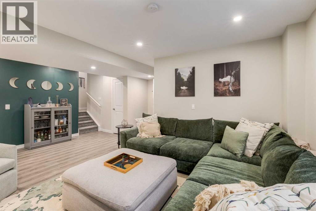 212 Crestbrook Common SW, Calgary, Alberta  T3B 6L1 - Photo 32 - A2308677