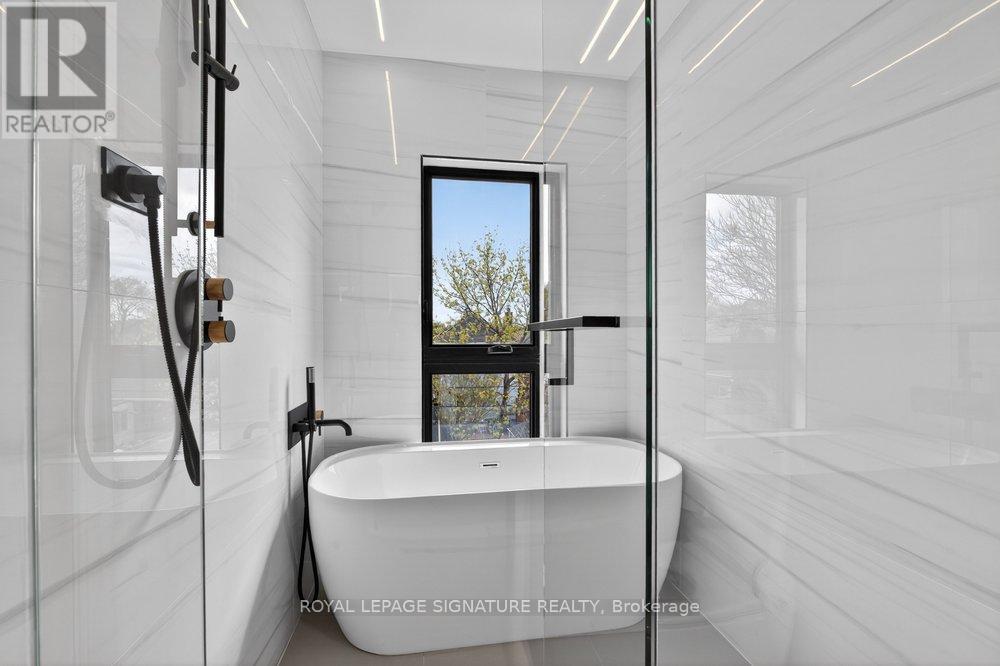 53 Lesmount Avenue, Toronto, Ontario  M4J 3V7 - Photo 30 - E13162238