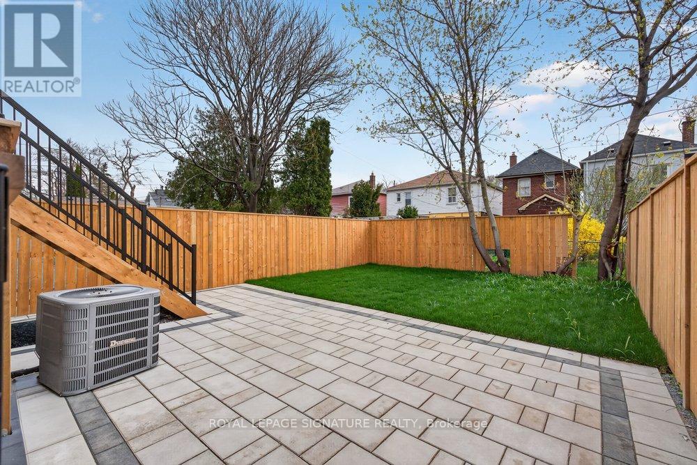 53 Lesmount Avenue, Toronto, Ontario  M4J 3V7 - Photo 49 - E13162238