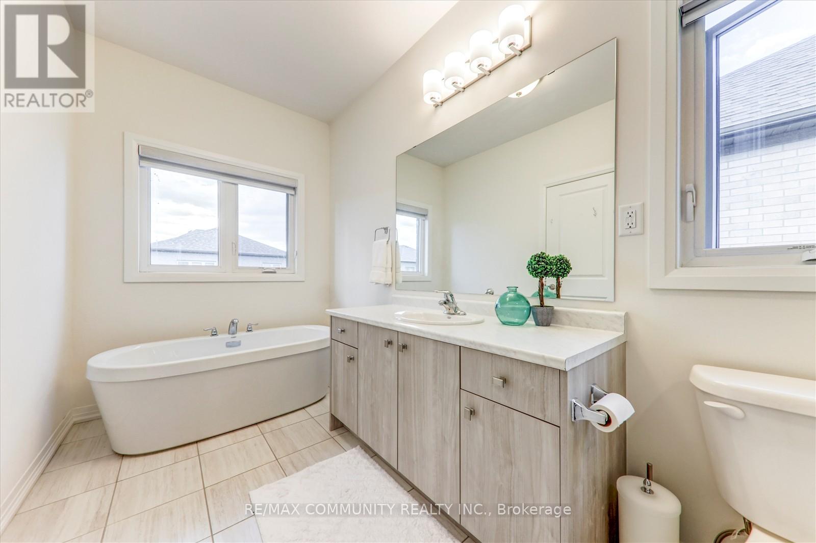 124 Ogston Crescent, Whitby, Ontario  L1P 0H3 - Photo 41 - E13162262
